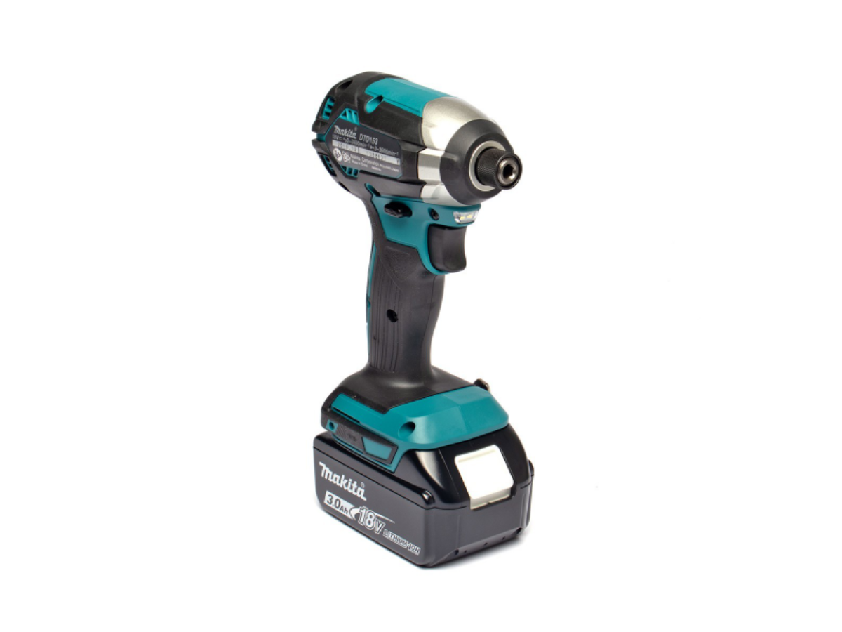 MAKITA สว่านอิมแพคไร้สาย 18 โวลต์ รุ่น DTD153RFE ก้านหกเหลี่ยม 1/4 นิ้ว