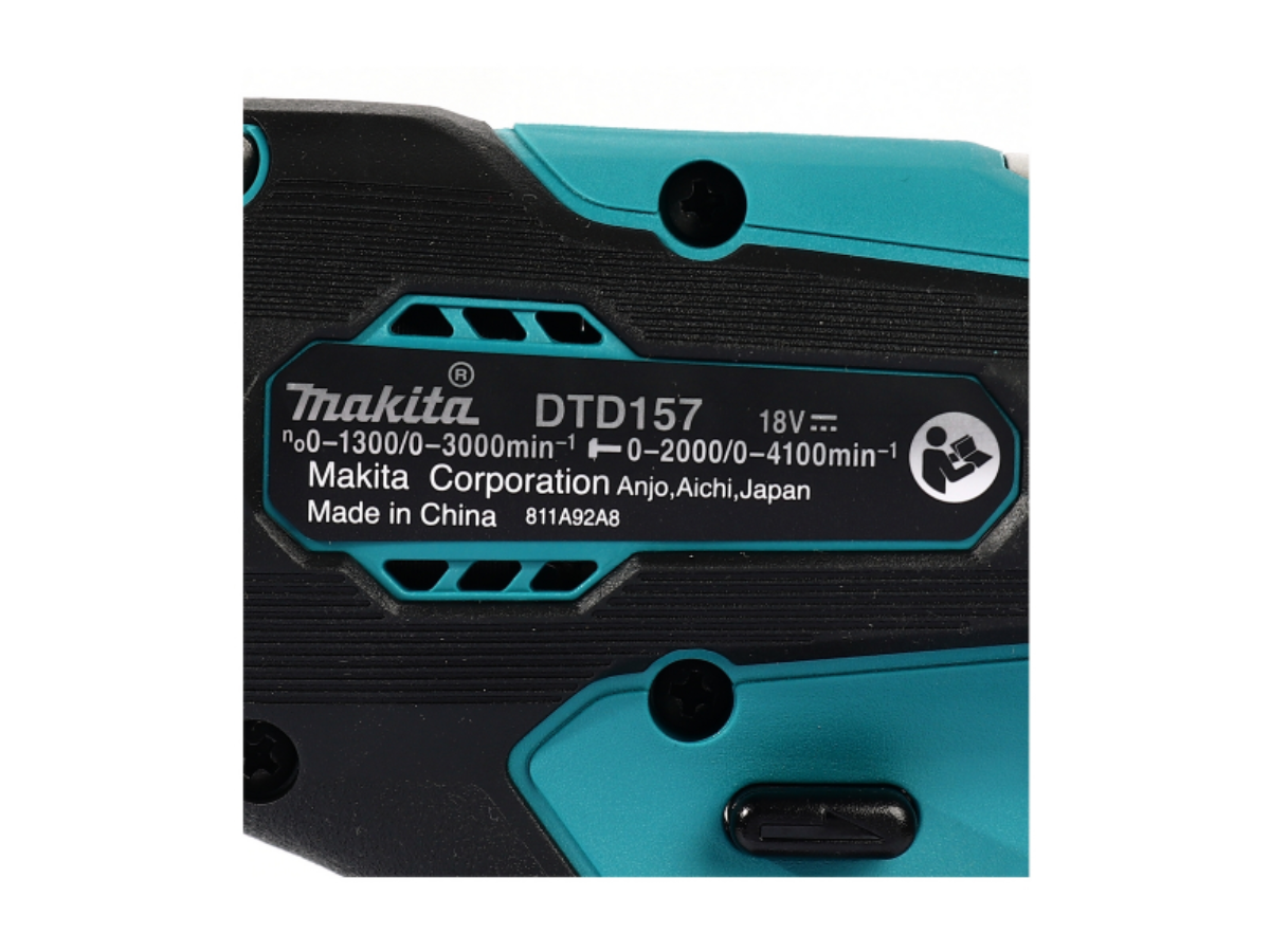 MAKITA (มากีต้า) สว่านกระแทกไร้สาย 18V รุ่น DTD157RFJ แรงบิดสูงสุด 140 นิวตันเมตร มอเตอร์ไร้แปรงถ่าน สามารถทำงานในพื้นที่แคบได้ (พร้อมแบตเตอรี่ 3.0A และ แท่นชาร์จ)