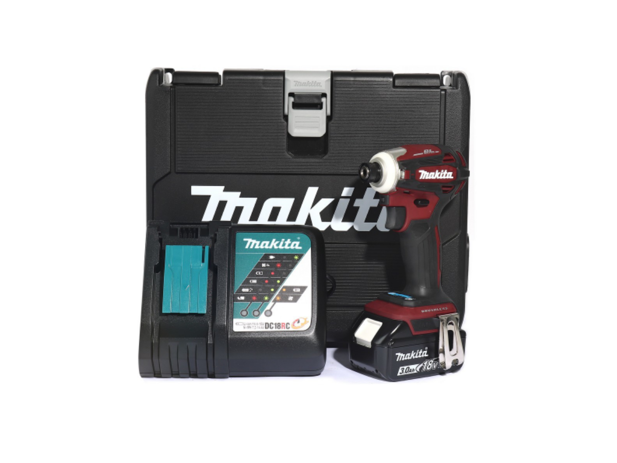 MAKITA สว่านไขควงกระแทกไร้สาย สีแดง 18 โวลต์ 1/4 นิ้ว รุ่น DTD172RFAR แรงบิดสูงสุด 180 นิวตันเมตร มอเตอร์แบบไร้แปรงถ่าน รวมแบตเตอรี่และแท่นชาร์จ