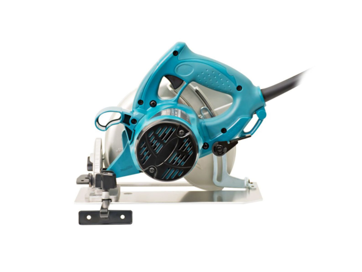 MAKITA เลื่อยวงเดือน ขนาด 7 นิ้ว (185 มม.) กำลังไฟ 1,800 วัตต์ รุ่น 5007NF