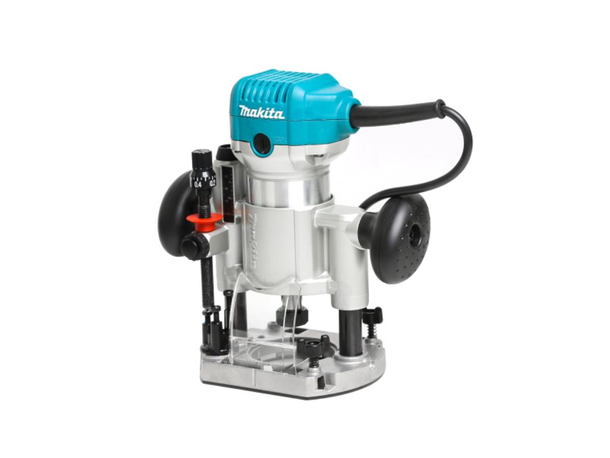 MAKITA ทริมเมอร์ กำลังไฟ 710 วัตต์ ขนาด 6 มม. (1/4 นิ้ว), 8 มม. (3/8 นิ้ว) รุ่น RT0700CX3
