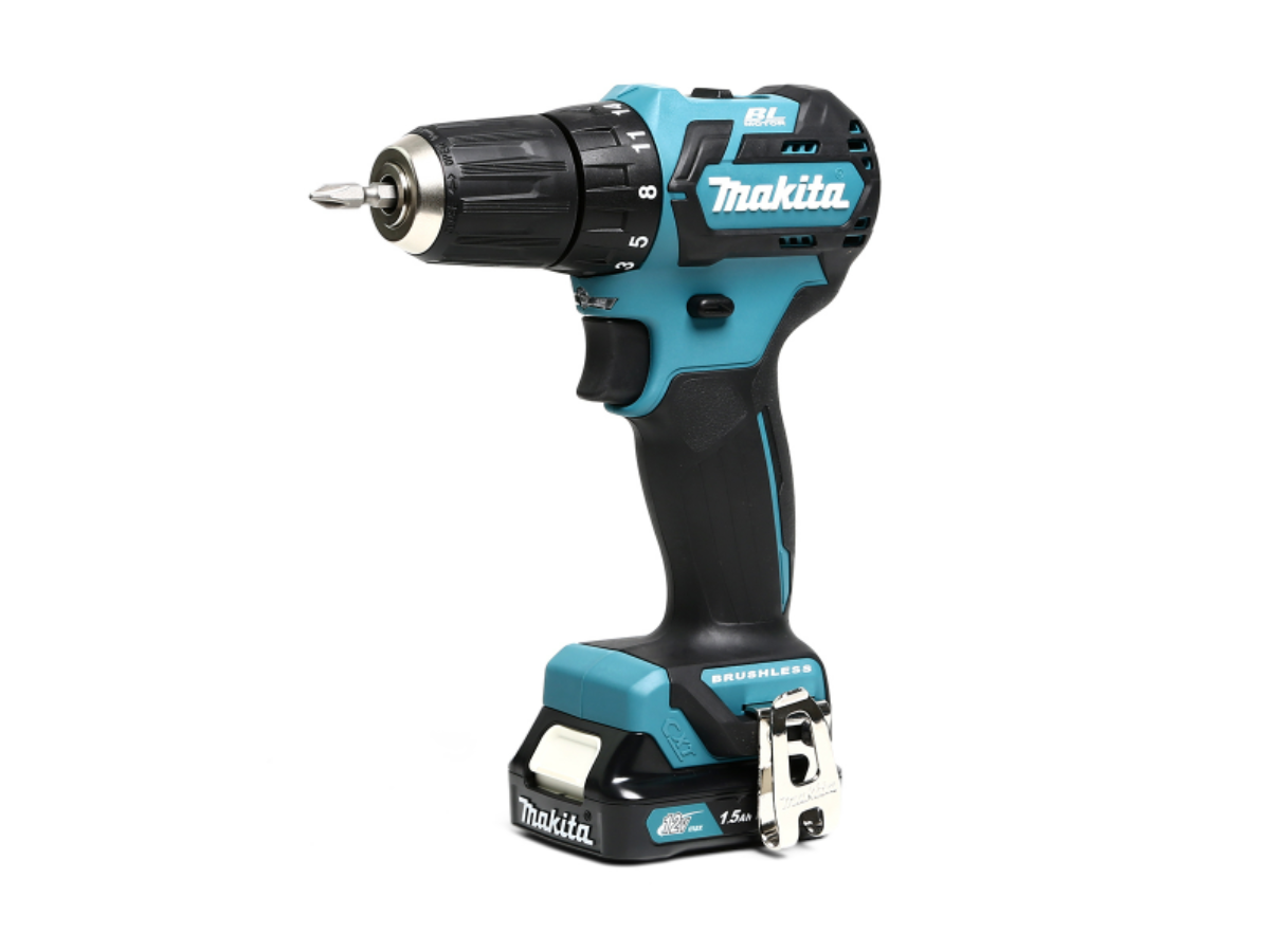 MAKITA สว่านไขควงไร้สาย 12 โวลต์ ขนาด 3/8 นิ้ว รุ่น DF332DWYE
