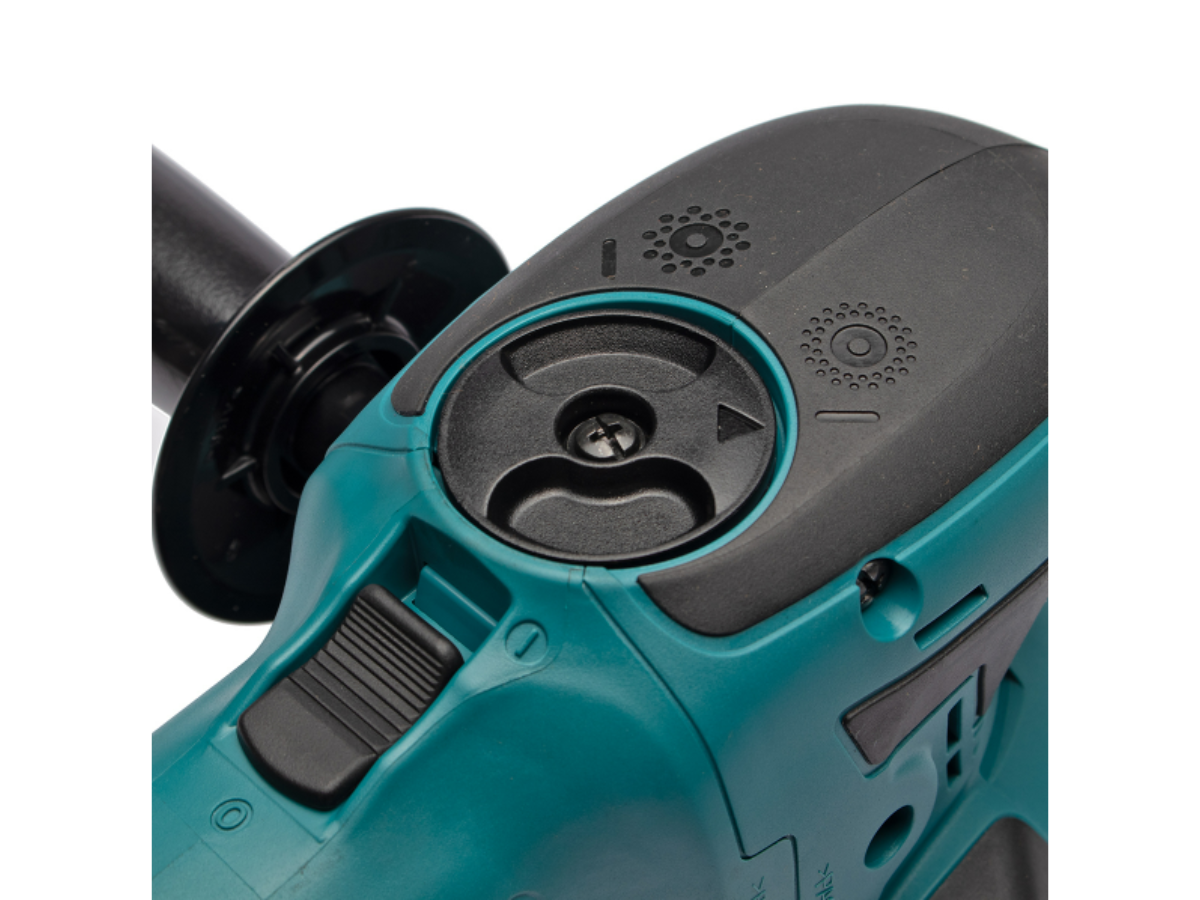 MAKITA เครื่องขัดกระดาษทรายกลมสั่นสุ่ม ขนาด 6 นิ้ว (150 มม.) กำลังไฟ 750 วัตต์ รุ่น BO-6050J