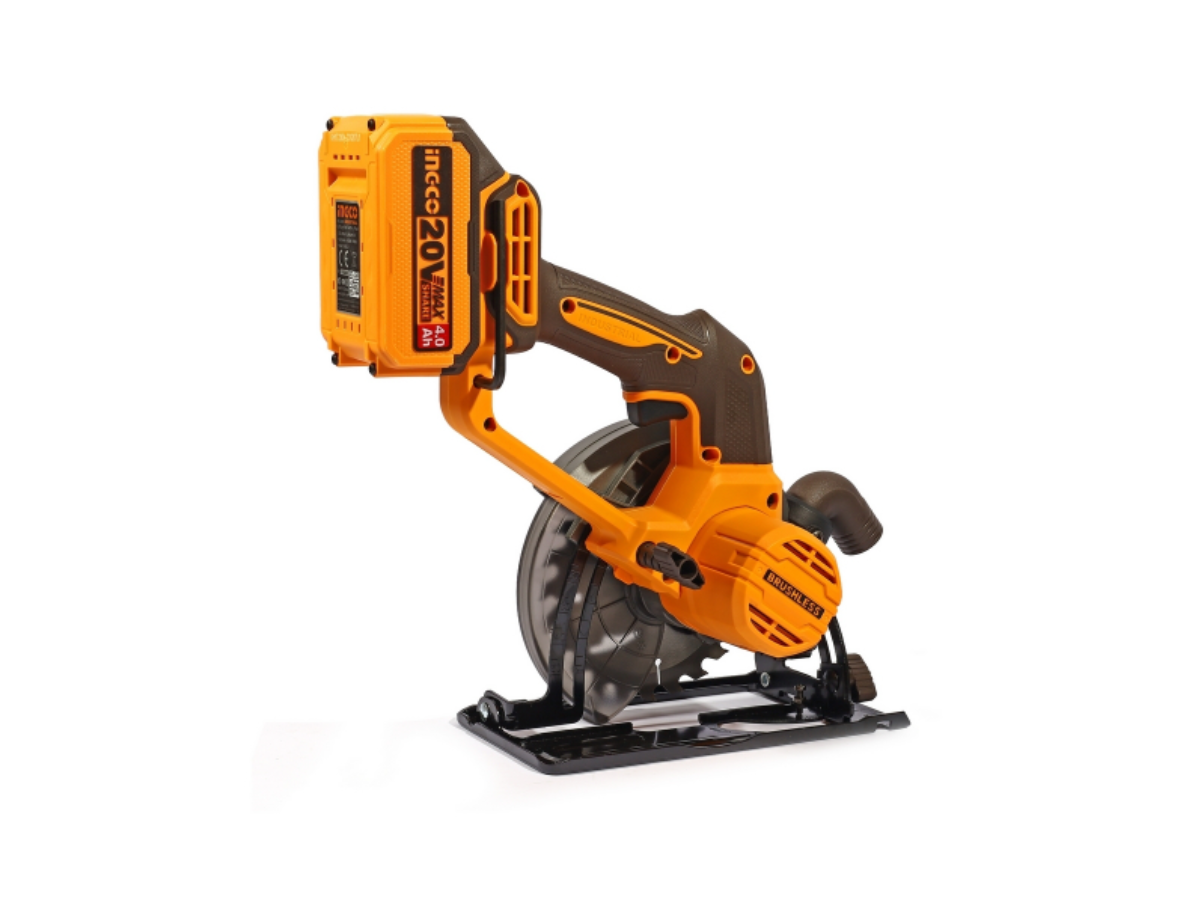 INGCO 20V-BL เลื่อยวงเดือนไร้สาย 5 นิ้ว (140 มม.) รุ่น CSLI14021 ความเร็วรอบ 6300 RPM รวมแบตเตอรี่และแท่นชาร์จ (อิงโก้)