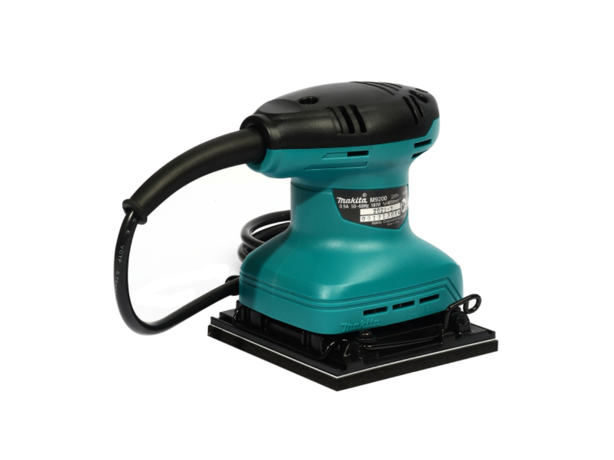 MAKITA เครื่องขัดกระดาษทรายสั่น จัตุรัส ขนาด 114 X 140 มม. (4-1/2 X 5-1/2 นิ้ว) กำลังไฟ 180 วัตต์ รุ