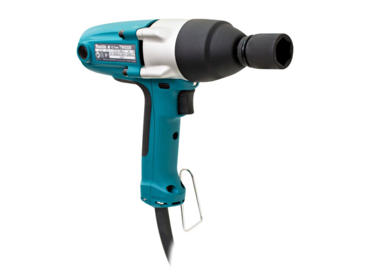 MAKITA เครื่องขันน๊อตไฟฟ้า ขนาด 1/2 นิ้ว กำลังไฟ 380 วัตต์ รุ่น TW0200