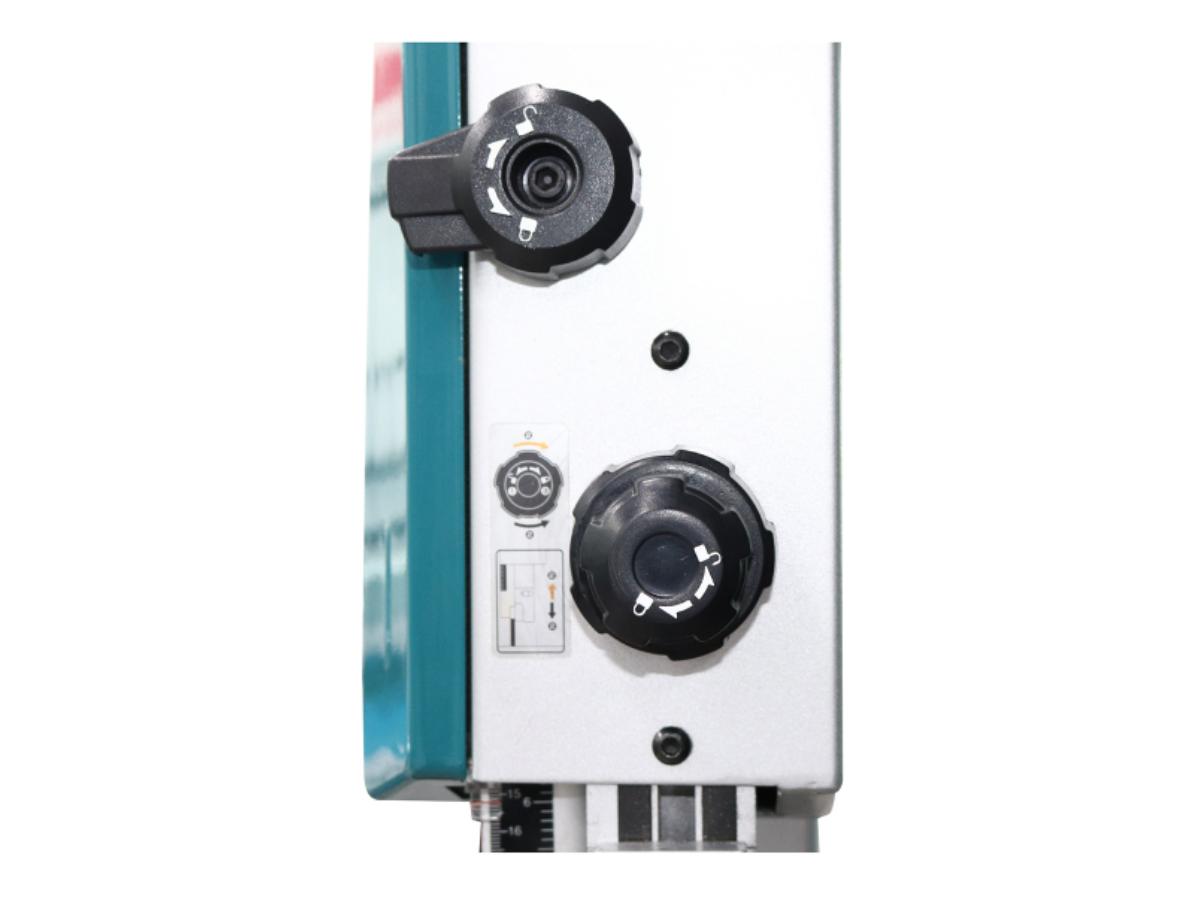 MAKITA เลื่อยสายพาน ขนาด 12 นิ้ว (305 มม.) กำลังไฟฟ้า 900 วัตต์ รุ่น LB1200F