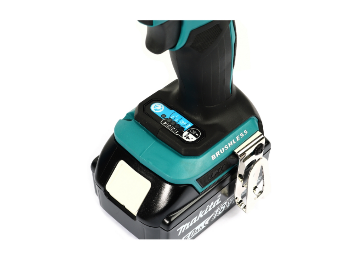 MAKITA สว่านไขควงกระแทกไร้สาย 18 โวลต์ 1/4 นิ้ว รุ่น DTD172RTJ แรงบิดสูงสุด 180 นิวตันเมตร มอเตอร์แบบไร้แปรงถ่าน รวมแบตเตอรี่และแท่นชาร์จ